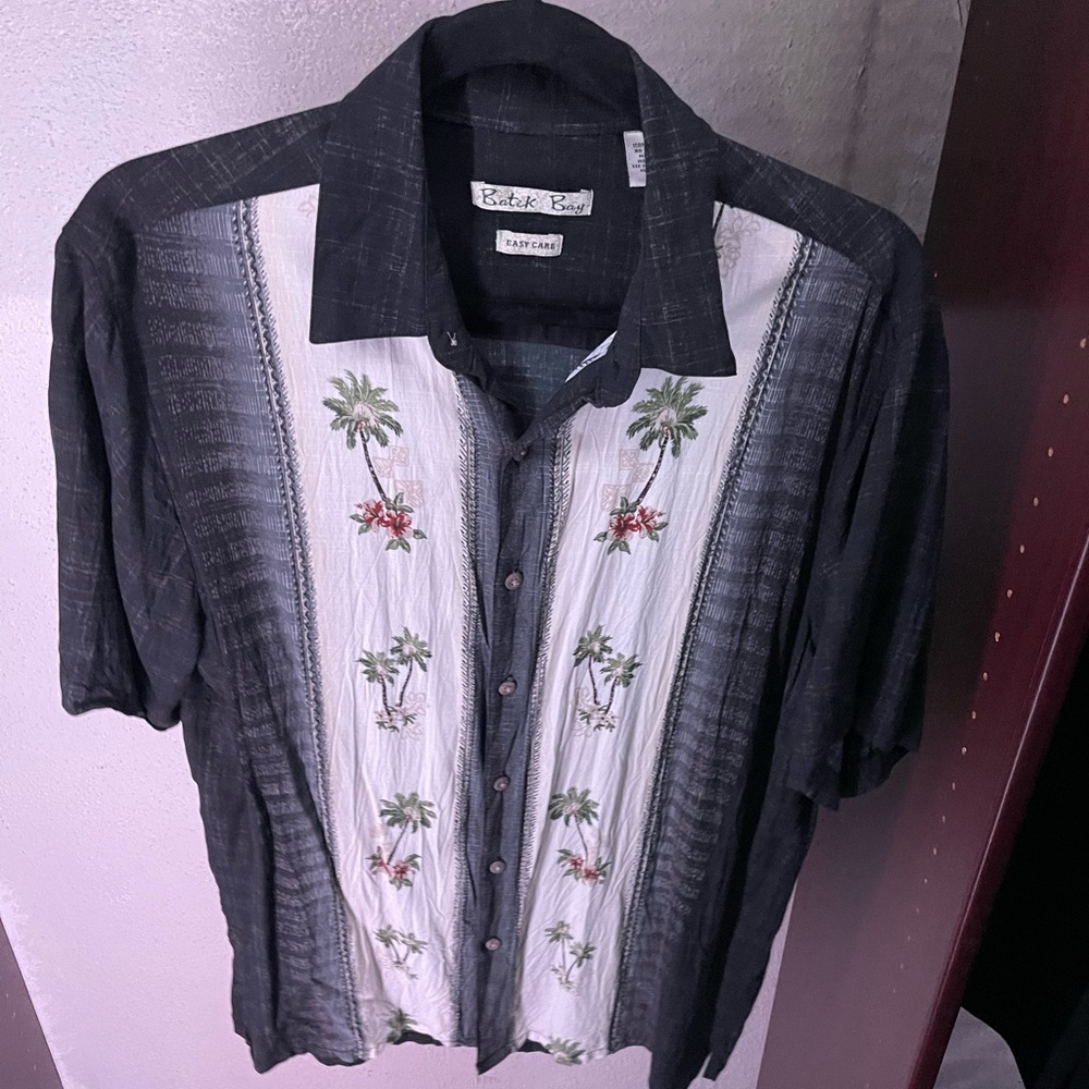 Tiki Shirt